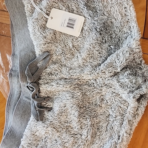 PJSALVAGE shorts - Picture 2 of 9